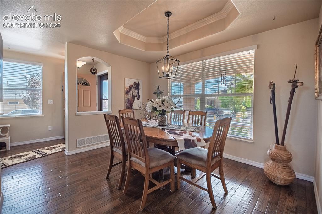 Image 7 of 50: Formal Dining Room