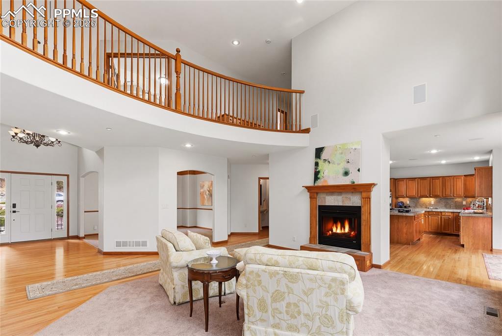 Image 14 of 50: Living Room