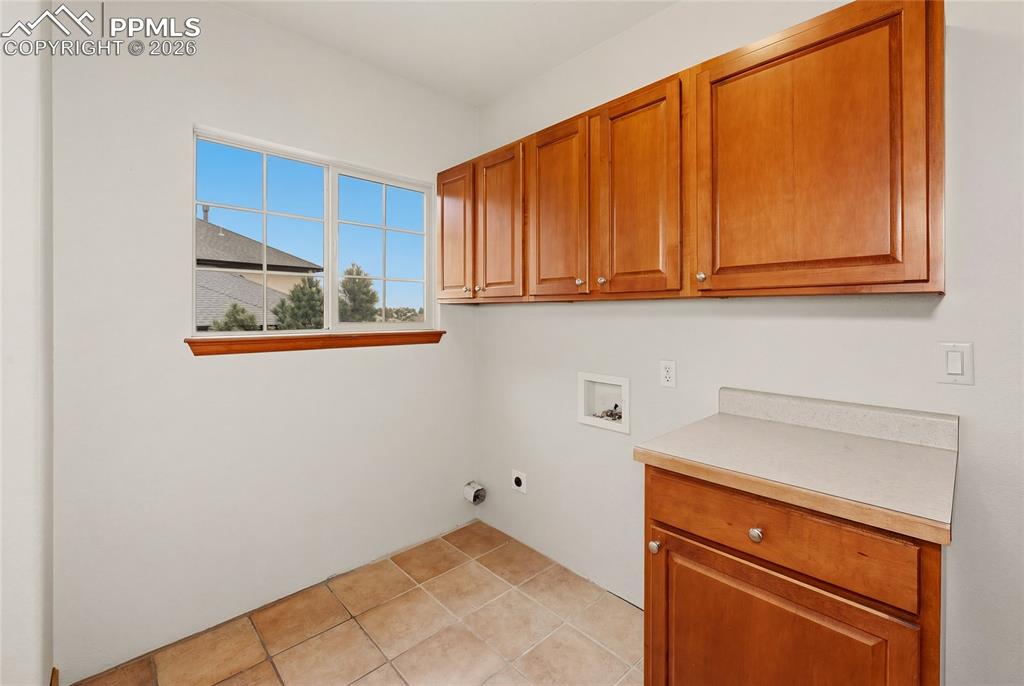 Image 26 of 50: Laundry