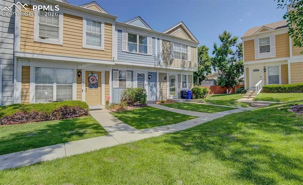 Image 2 of 20: Front of Structure