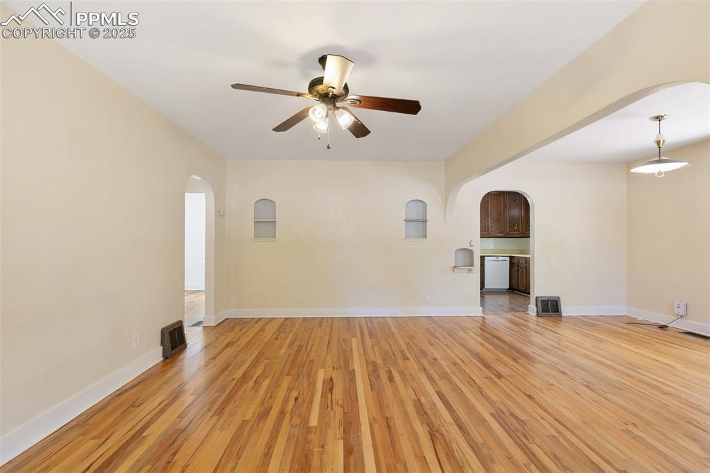 Image 7 of 39: Living Room