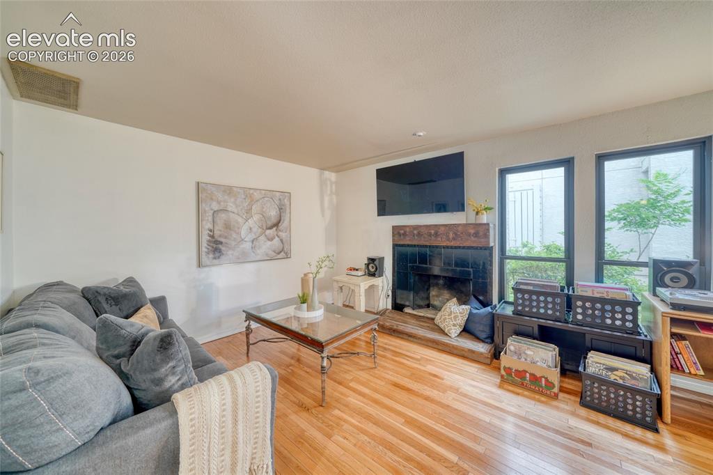 Image 9 of 29: Living Room