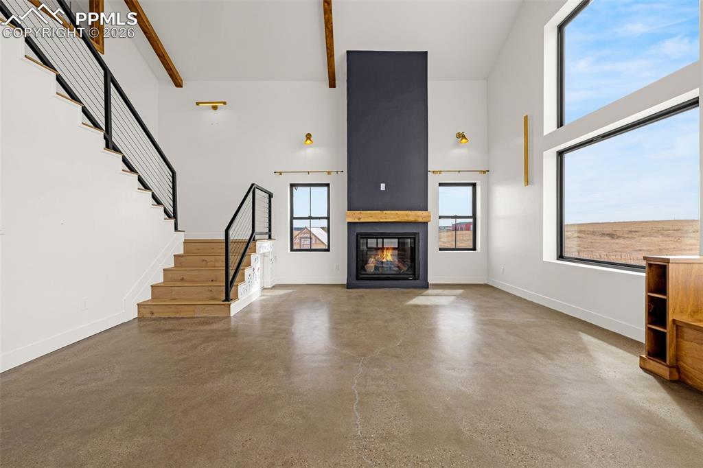 Image 7 of 43: Living Room