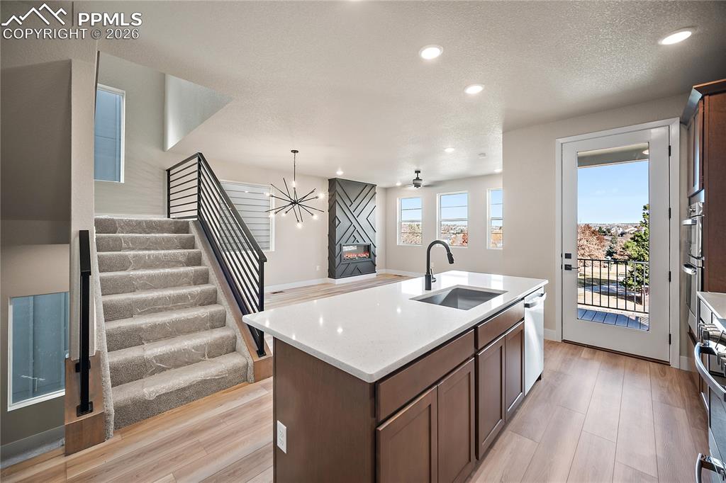 Image 13 of 42: Kitchen