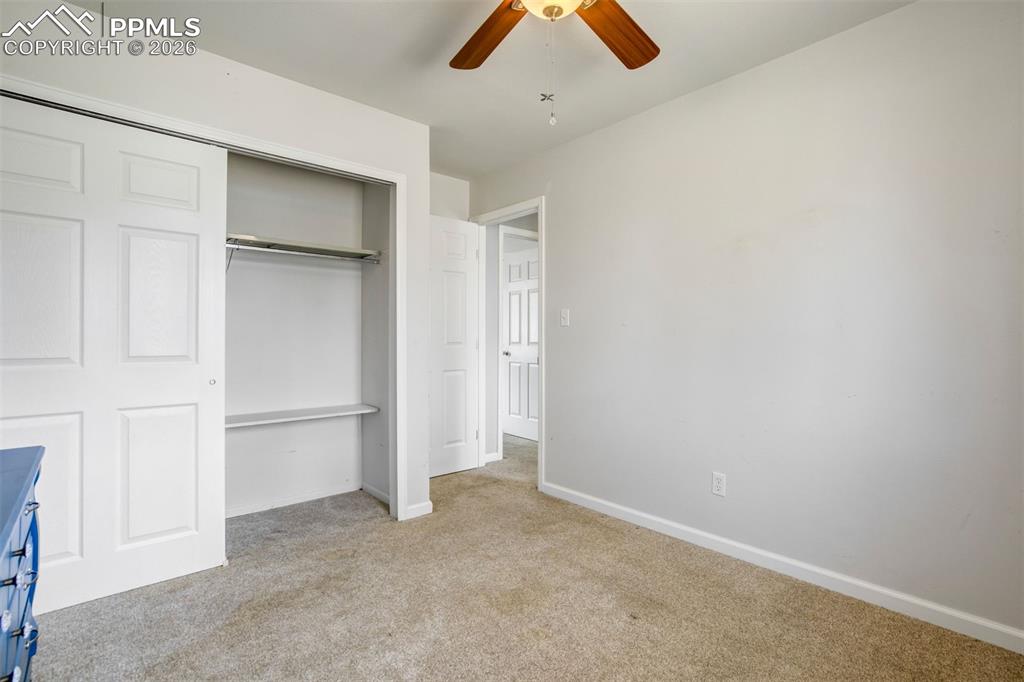 Image 22 of 50: Bedroom