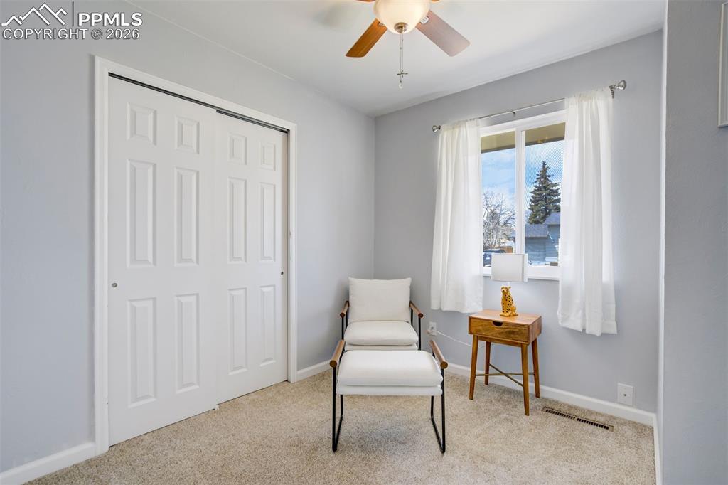 Image 24 of 50: Sitting Room