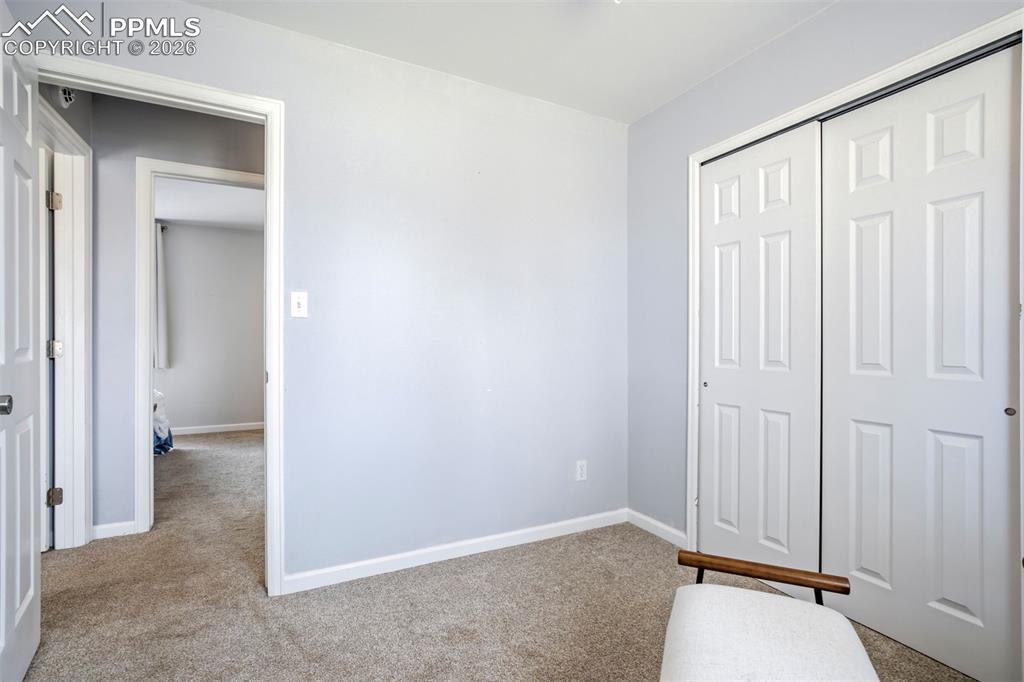 Image 26 of 50: Bedroom