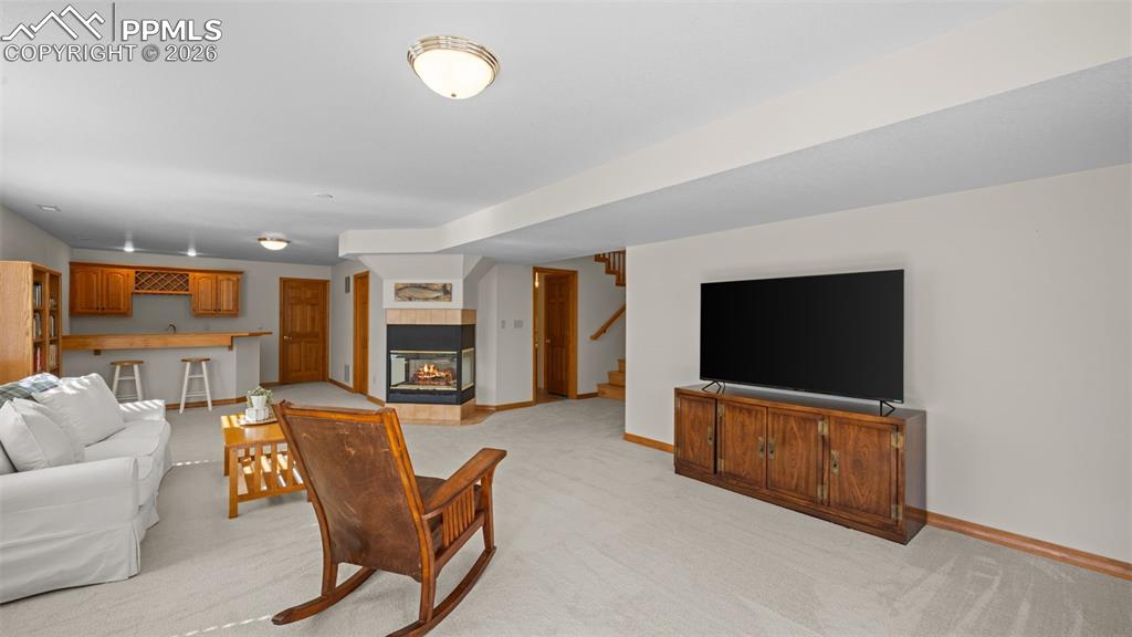 Image 26 of 47: Living Room