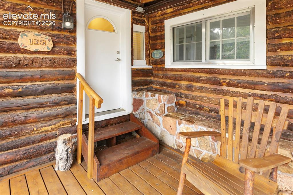Image 2 of 42: Come inside...you know you want to!