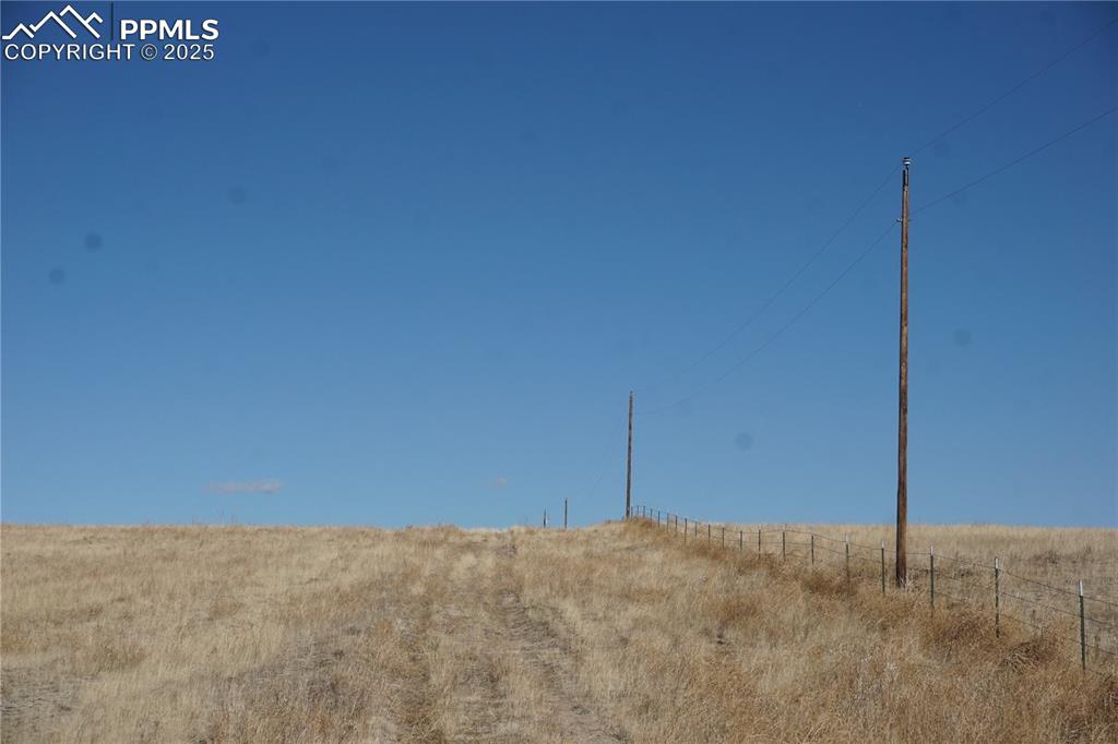 Image 11 of 18: Facing East