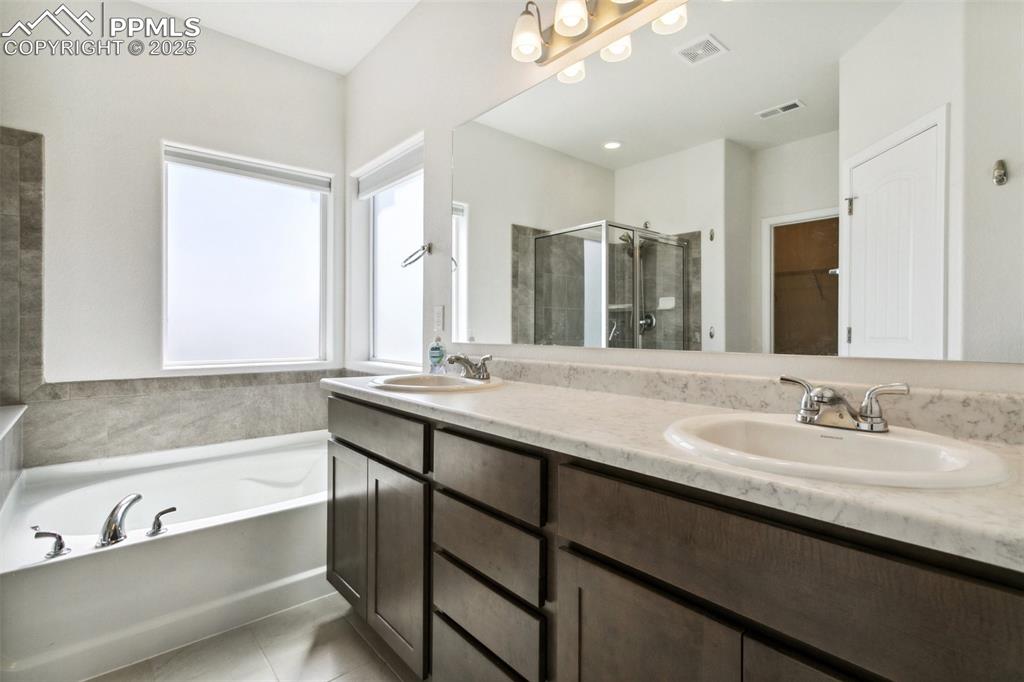 Image 26 of 37: Master Bathroom
