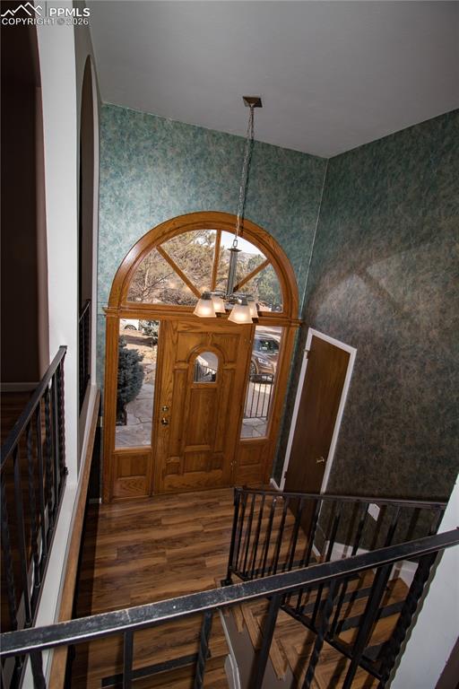 Image 6 of 36: Entry