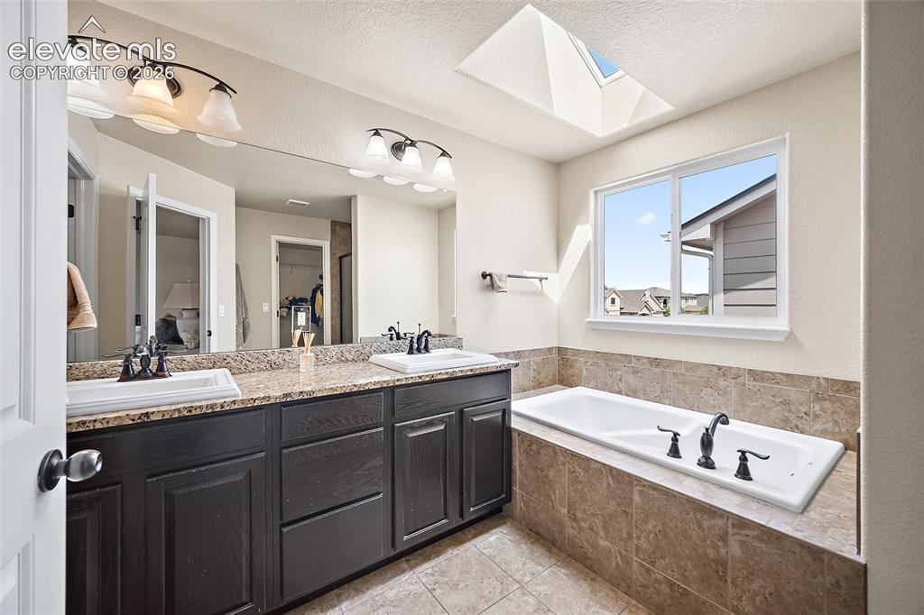 Image 19 of 25: Master Bathroom