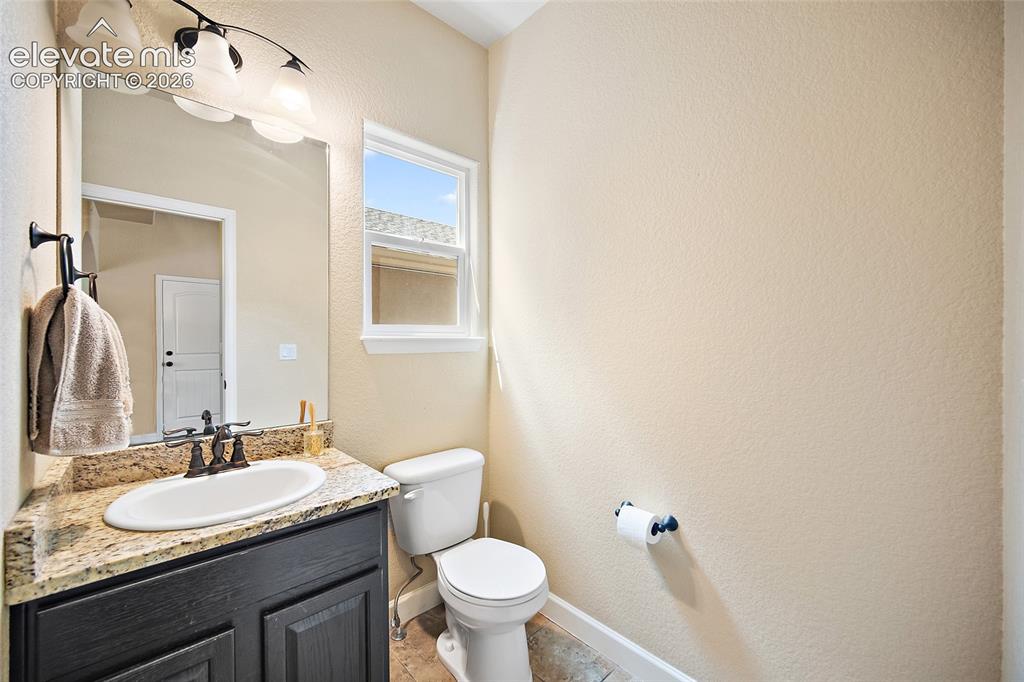 Image 7 of 25: Bathroom