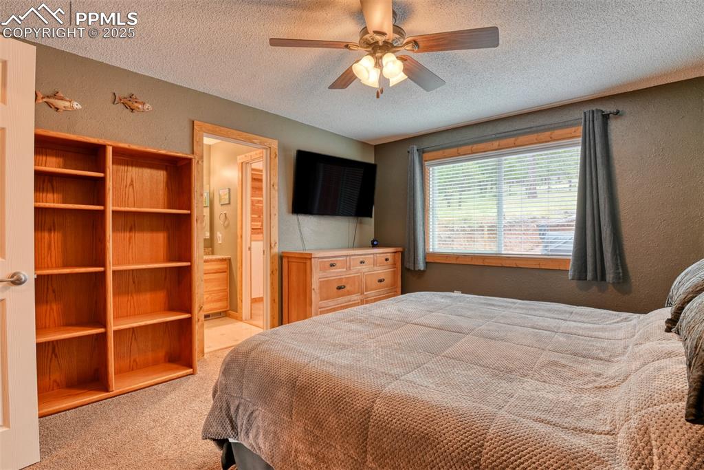 Image 13 of 35: Bedroom