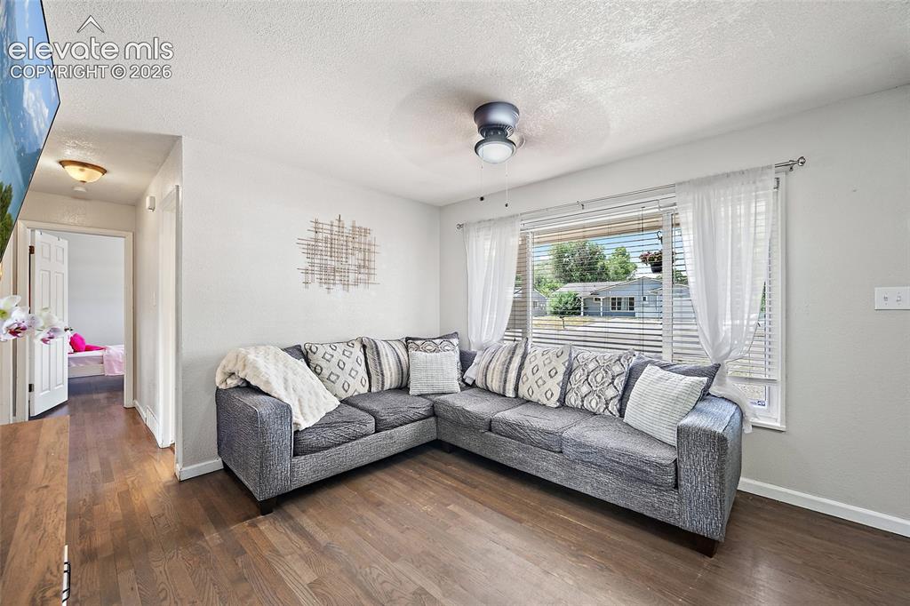 Image 8 of 29: Living Room