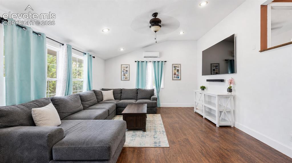 Image 5 of 22: Living Room