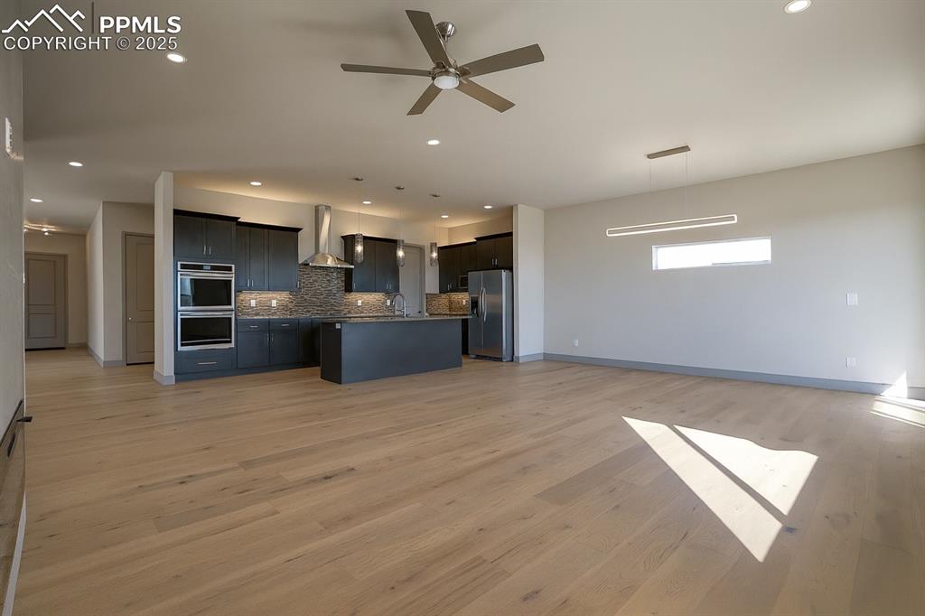 Image 6 of 38: Kitchen