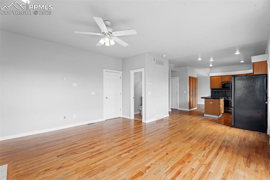 Image 18 of 49: Family Room