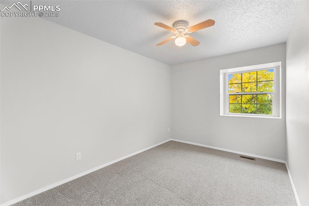 Image 25 of 49: Bedroom