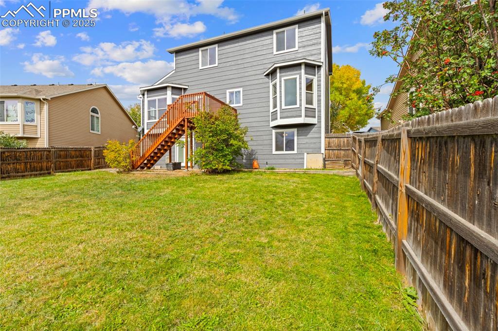 Image 42 of 49: Back of Structure