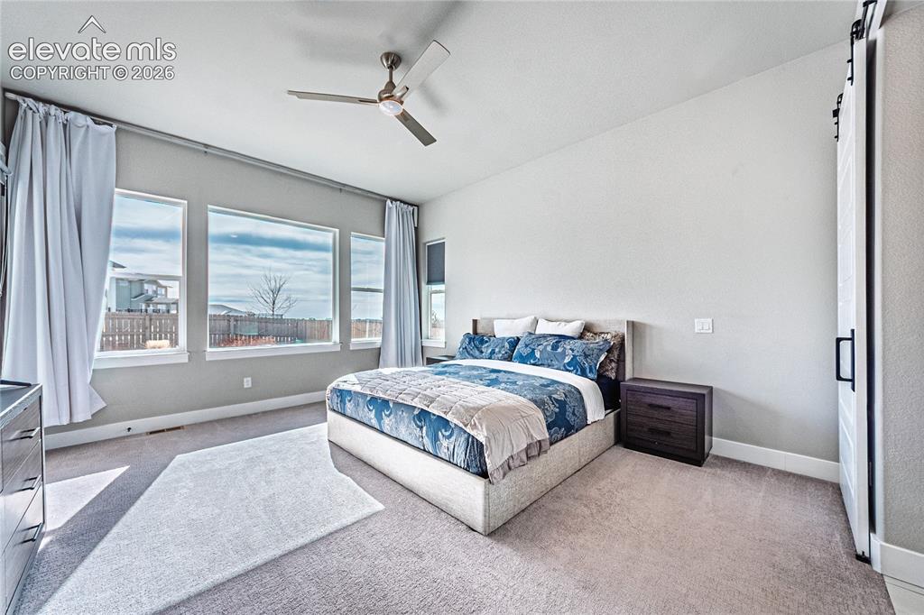 Image 15 of 48: Bedroom