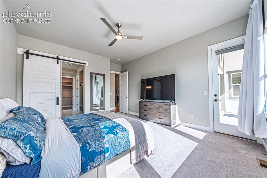 Image 17 of 48: Bedroom