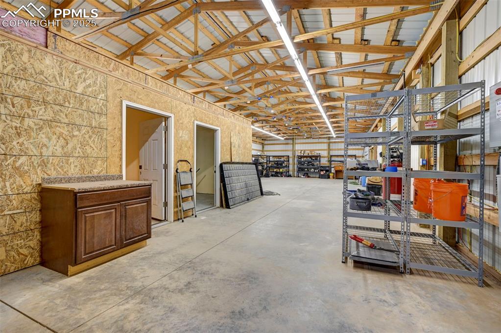 Image 28 of 50: Shop