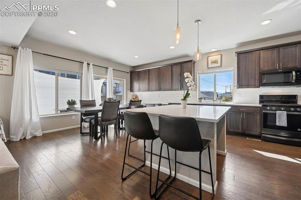 Image 11 of 48: Kitchen