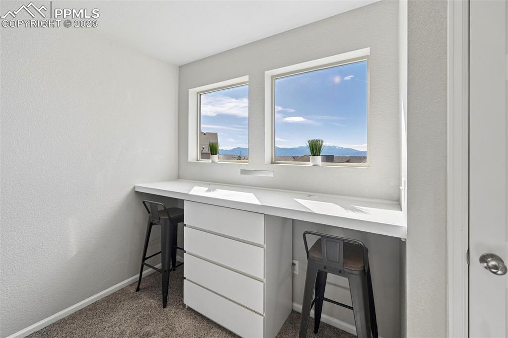 Image 16 of 48: Office