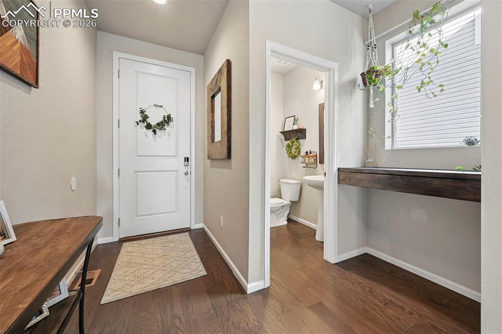 Image 4 of 48: Entry