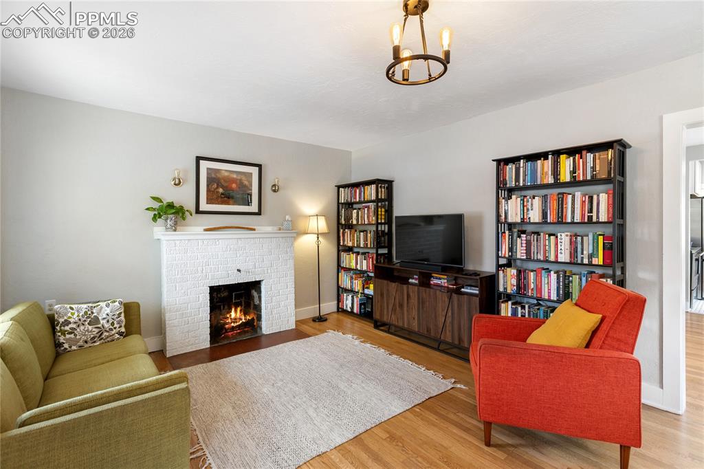 Image 2 of 32: Living Room