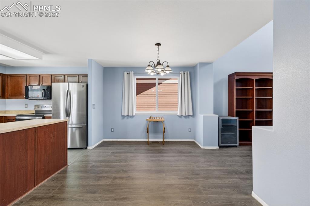 Image 9 of 49: Kitchen