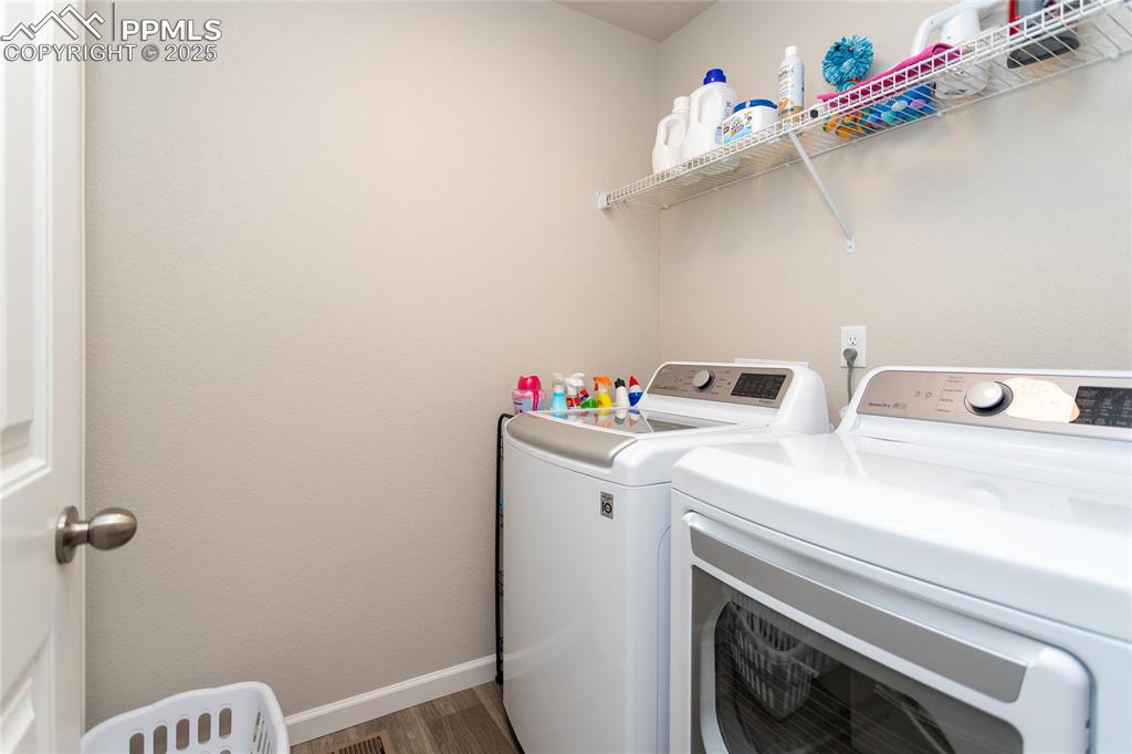 Image 38 of 47: Laundry