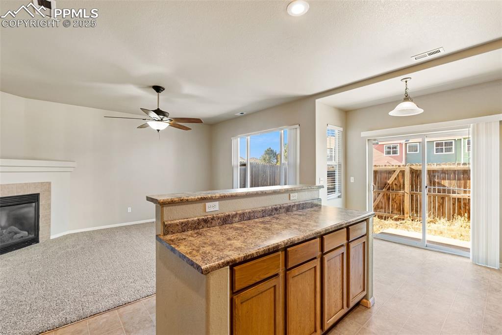 Image 13 of 48: Kitchen