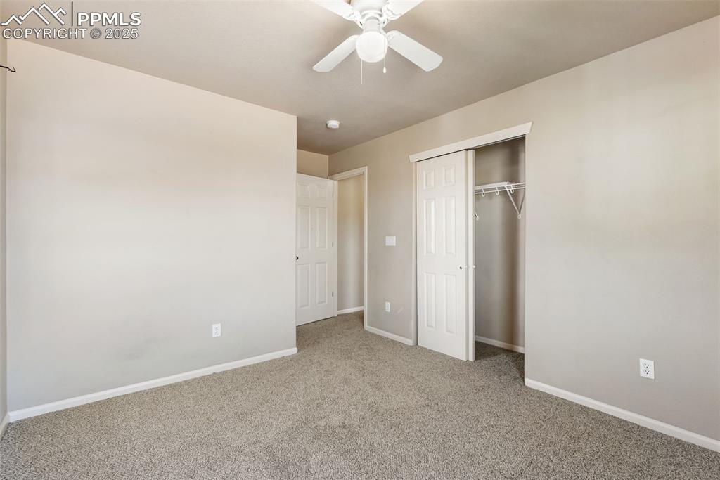 Image 34 of 48: Bedroom