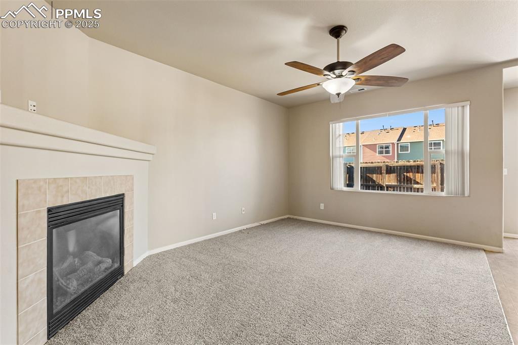 Image 8 of 48: Family Room