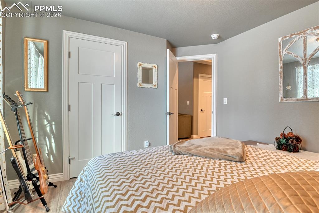 Image 28 of 46: Bedroom