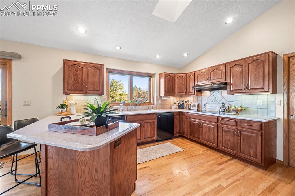 Image 10 of 50: No Description Available