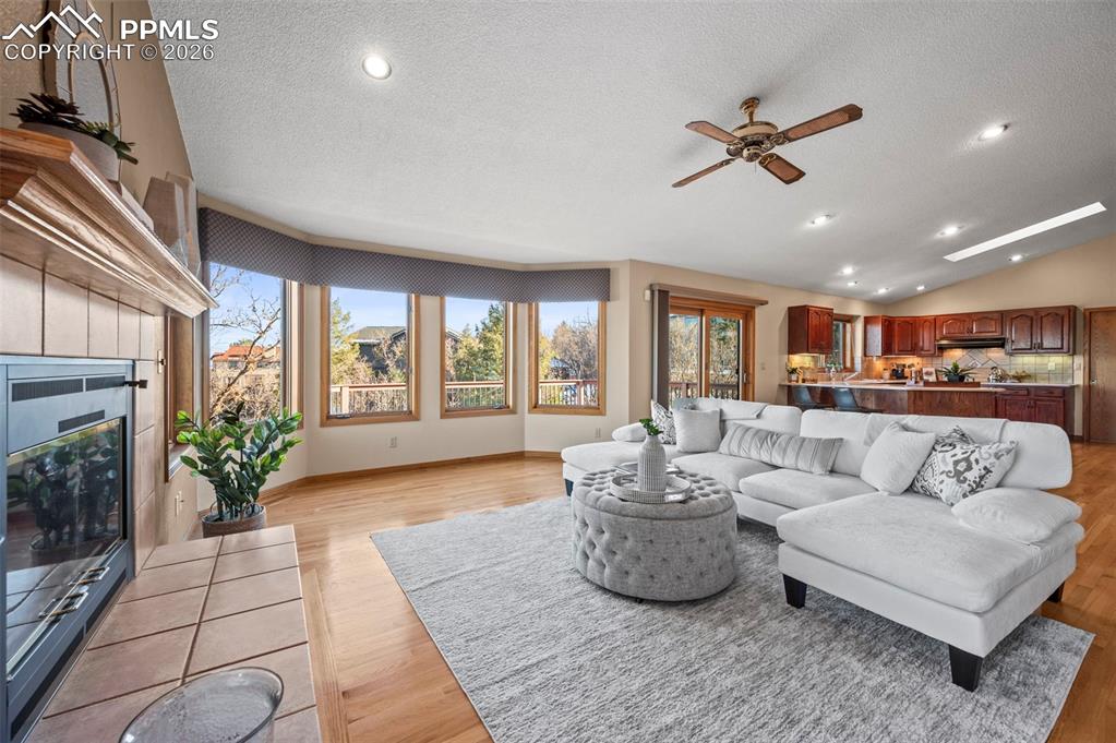 Image 15 of 50: No Description Available