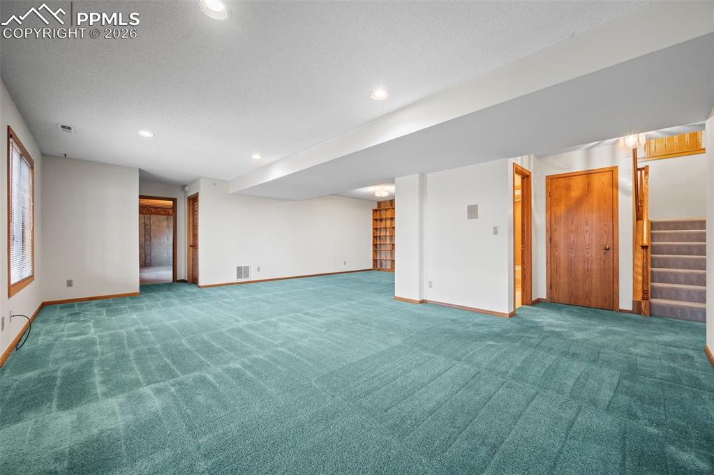 Image 30 of 50: No Description Available