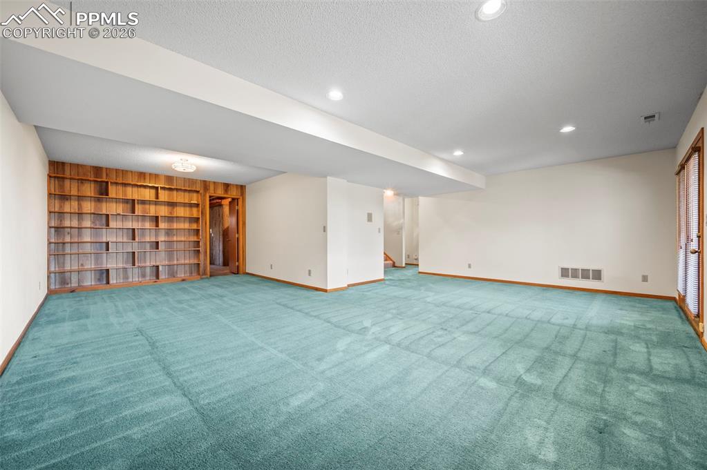 Image 31 of 50: No Description Available