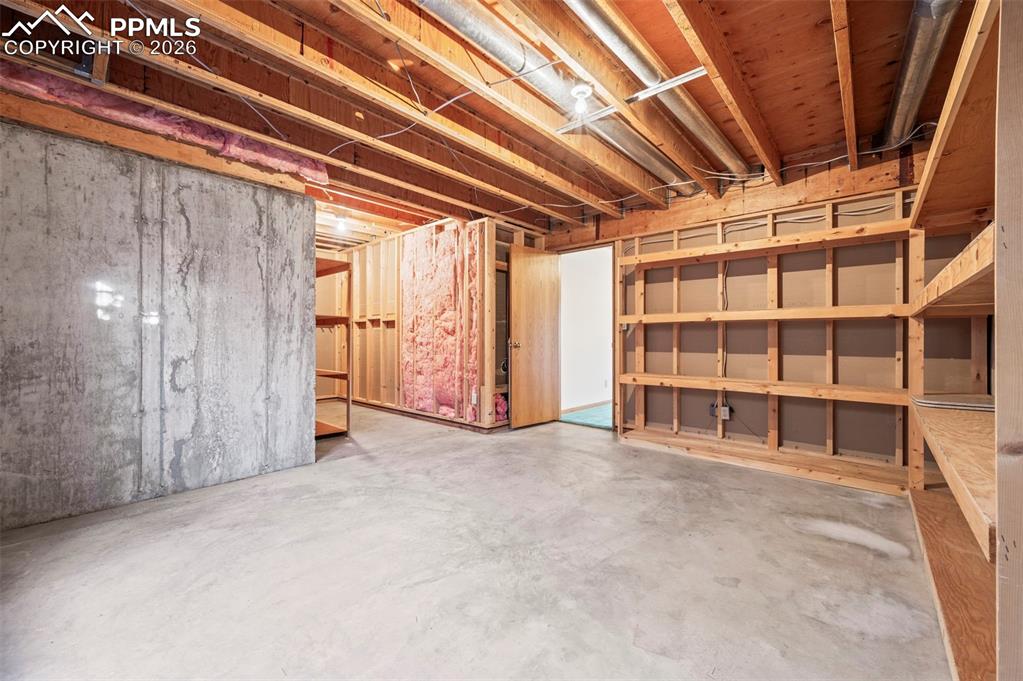 Image 39 of 50: No Description Available