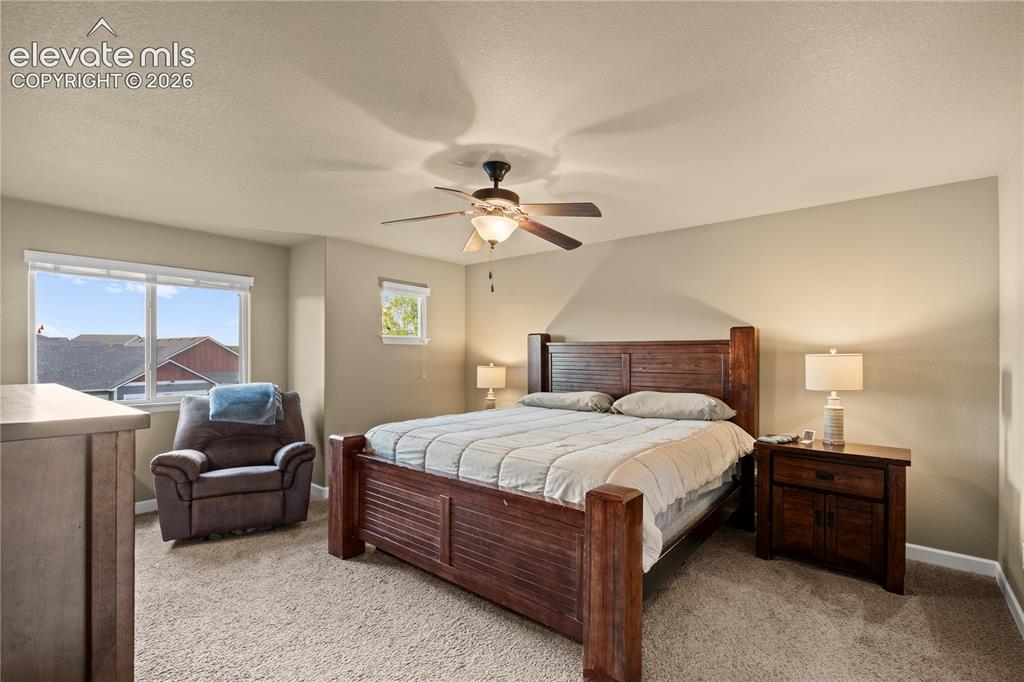 Image 11 of 41: Bedroom