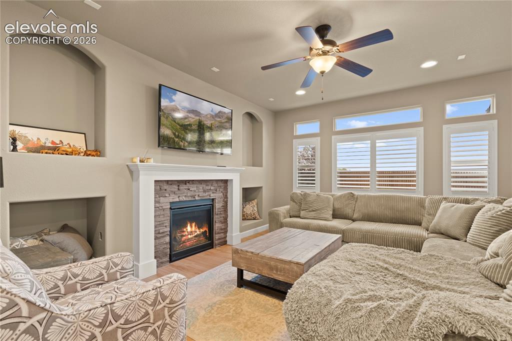Image 5 of 41: Living Room