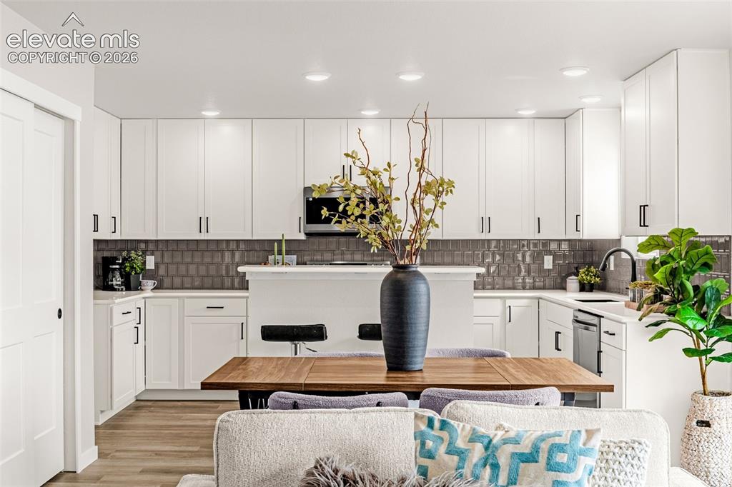 Image 9 of 34: Kitchen