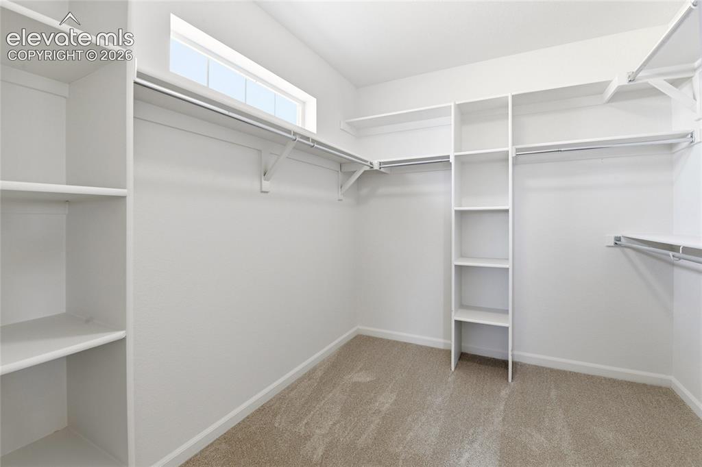 Image 14 of 30: Closet