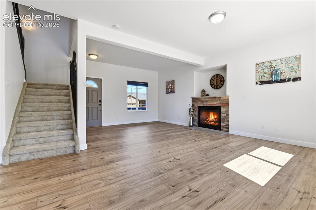 Image 6 of 30: Living Room