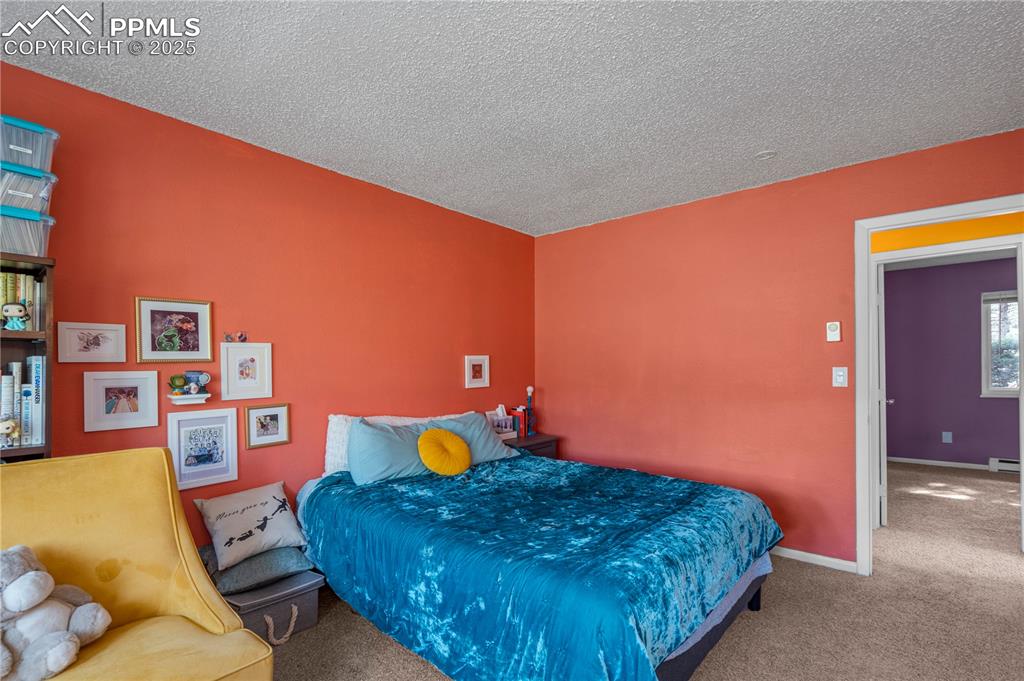 Image 16 of 30: Bedroom