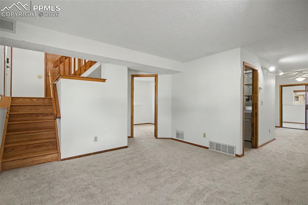 Image 22 of 41: Family Room